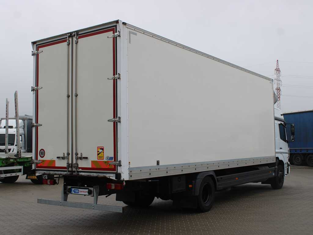 Mercedes-Benz ATEGO 1527, EURO 6, CAMERA, TIRES 80% - Otros maquinaria: foto 4 Mercedes-Benz ATEGO 1527, EURO 6, CAMERA, TIRES 80% - Otros maquinaria: foto 4