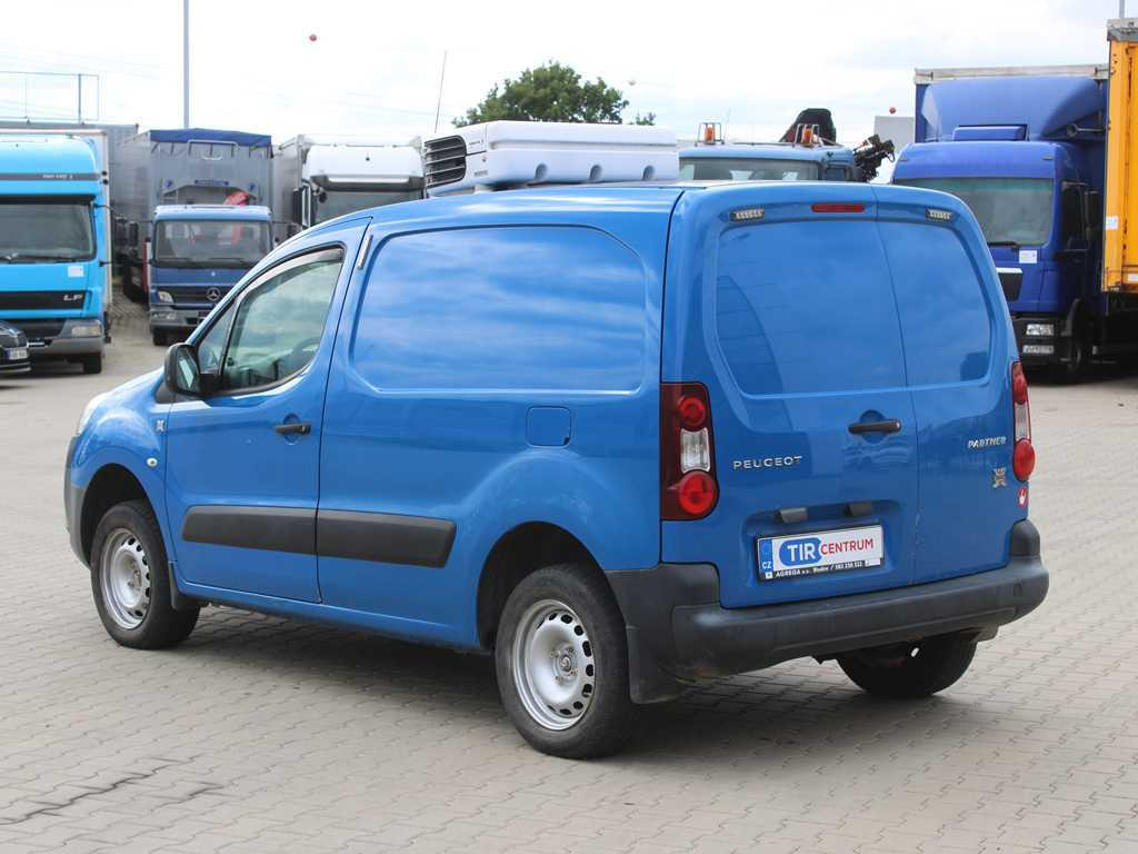 Peugeot PEUGEOT PARTNER, 4X4, CARRIER NEOS 100 - Furgoneta frigorifica: foto 5 Peugeot PEUGEOT PARTNER, 4X4, CARRIER NEOS 100 - Furgoneta frigorifica: foto 5