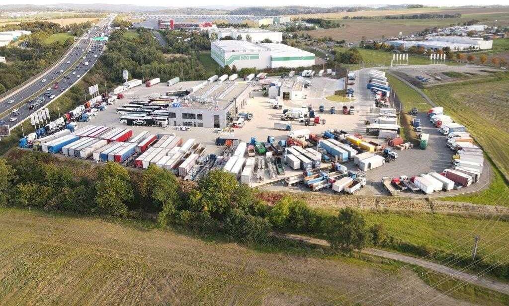 Schmitz CARGOBULL SCB*S3T, LOWDECK, MULTILOCK, LIFTING AXLE, LIFTING ROOF - Semirremolque lona: foto 2 Schmitz CARGOBULL SCB*S3T, LOWDECK, MULTILOCK, LIFTING AXLE, LIFTING ROOF - Semirremolque lona: foto 2