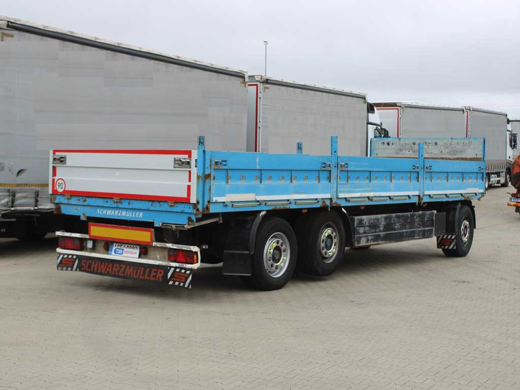 Schwarzmüller PA 3/E, LIFTING AXLE, SIDE PANEL - Remolque plataforma/ Caja abierta: foto 4 Schwarzmüller PA 3/E, LIFTING AXLE, SIDE PANEL - Remolque plataforma/ Caja abierta: foto 4