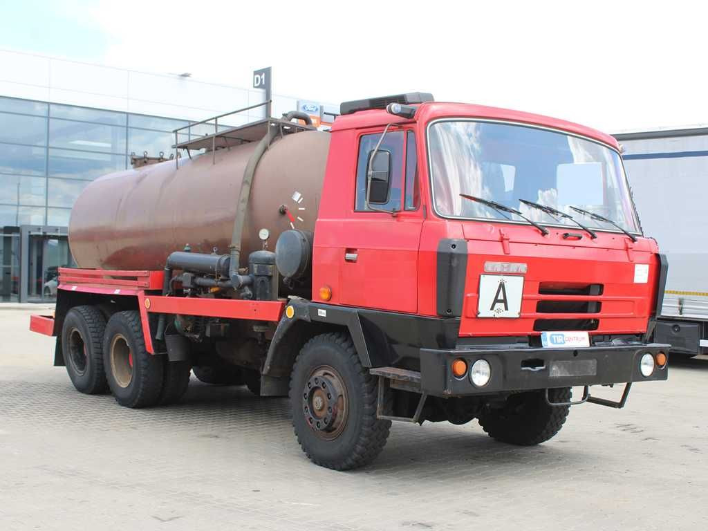 T815, 6X6, 11m³, SEWAGE TRUCK - Camión cisterna: foto 2 T815, 6X6, 11m³, SEWAGE TRUCK - Camión cisterna: foto 2