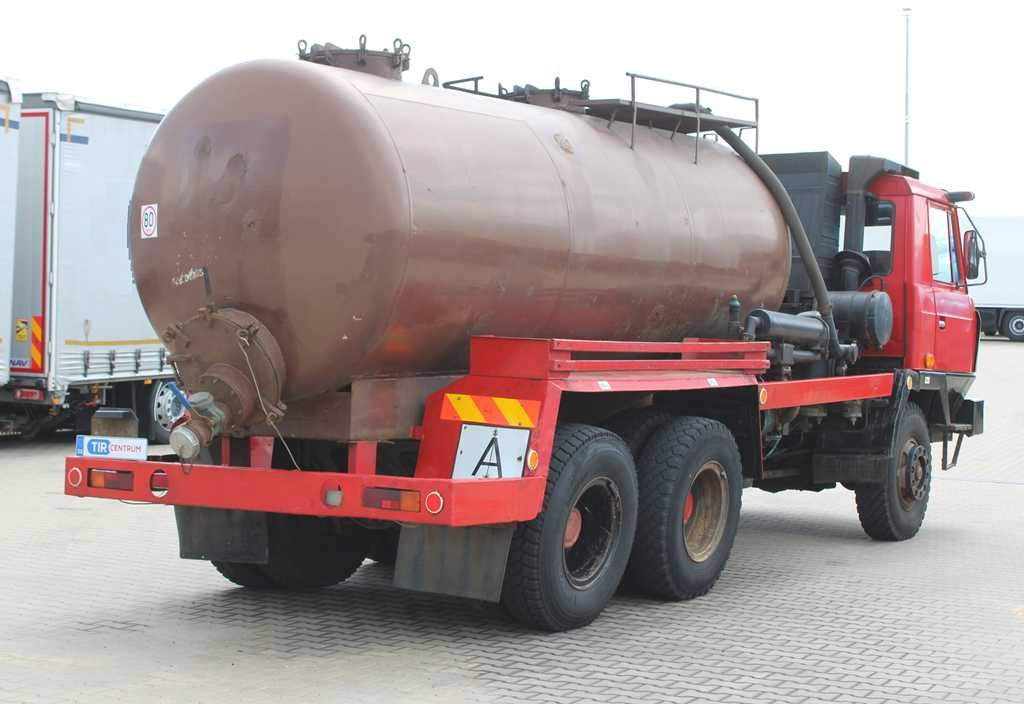 T815, 6X6, 11m³, SEWAGE TRUCK - Camión cisterna: foto 3 T815, 6X6, 11m³, SEWAGE TRUCK - Camión cisterna: foto 3