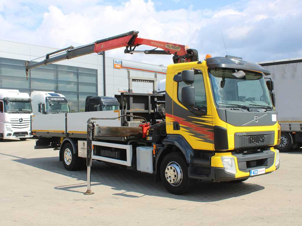 Volvo FL 250, EURO 6, SIDES, CAMERA, HYDRAULIC ARM PALFINGER PK 9002 EH - Camión caja abierta, Camión grúa: foto 3 Volvo FL 250, EURO 6, SIDES, CAMERA, HYDRAULIC ARM PALFINGER PK 9002 EH - Camión caja abierta, Camión grúa: foto 3