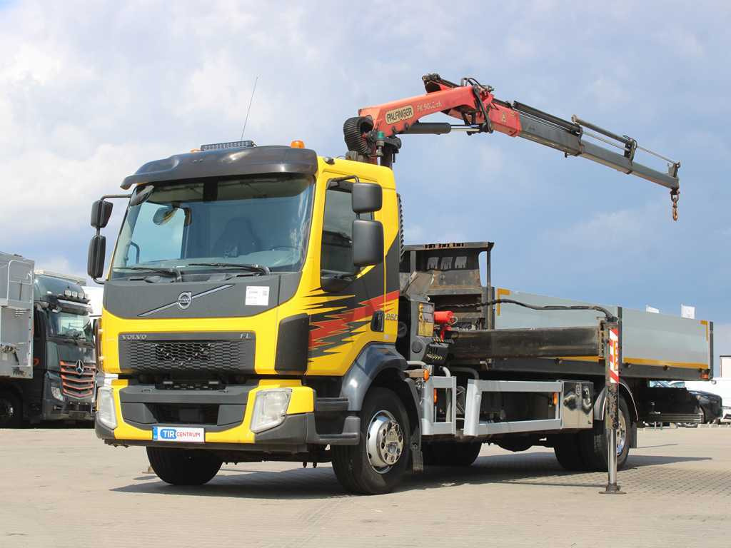 Volvo FL 250, EURO 6, SIDES, CAMERA, HYDRAULIC ARM PALFINGER PK 9002 EH - Camión caja abierta, Camión grúa: foto 1 Volvo FL 250, EURO 6, SIDES, CAMERA, HYDRAULIC ARM PALFINGER PK 9002 EH - Camión caja abierta, Camión grúa: foto 1
