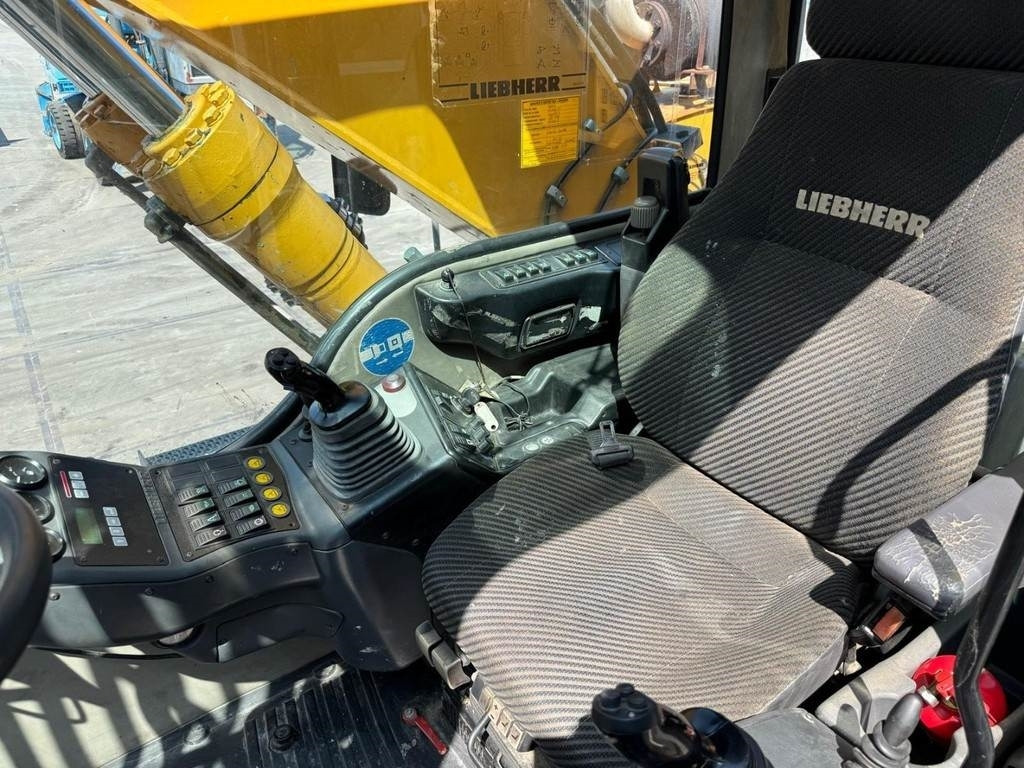 Manipulador de materiales Liebherr A 316: foto 12