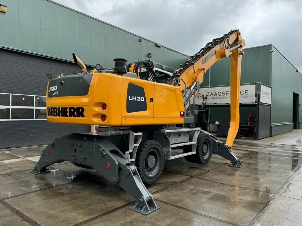 Manipulador de materiales Liebherr LH 30 M: foto 7