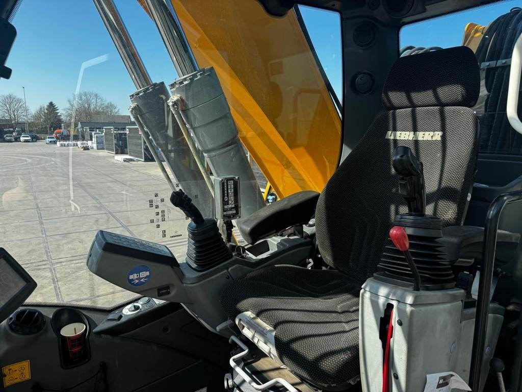 Manipulador de materiales Liebherr LH 30 M: foto 11
