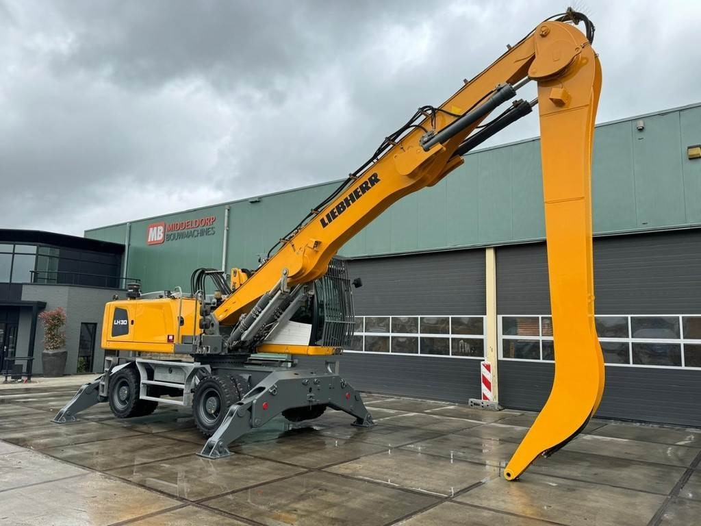 Manipulador de materiales Liebherr LH 30 M: foto 8