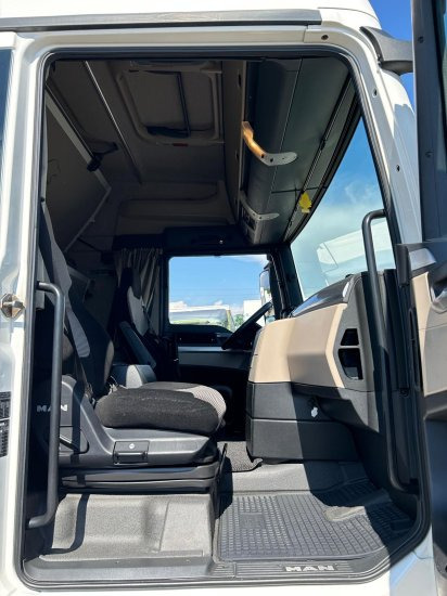 Cabeza tractora MAN TGX 18.500 XLX, Standklima, Retarder E6: foto 11