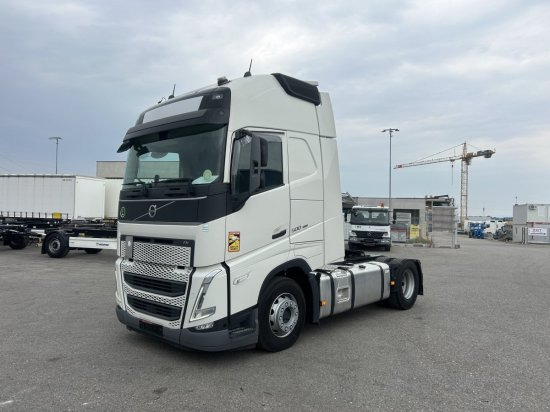 Volvo FH 500 EURO 6, I-Shift, Globetrotter, Standklima - Cabeza tractora: foto 1 Volvo FH 500 EURO 6, I-Shift, Globetrotter, Standklima - Cabeza tractora: foto 1
