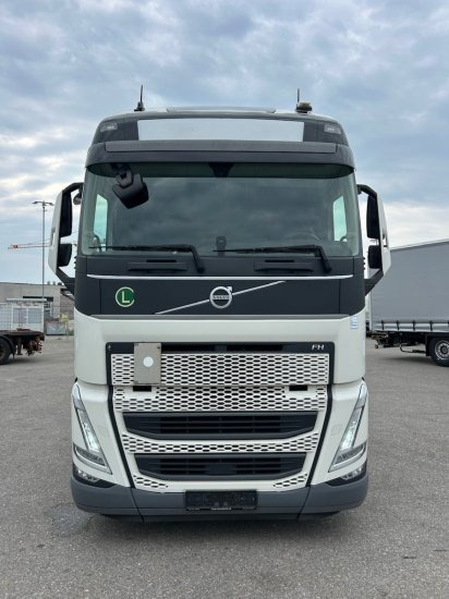 Volvo FH 500 EURO 6, I-Shift, Globetrotter, Standklima - Cabeza tractora: foto 2 Volvo FH 500 EURO 6, I-Shift, Globetrotter, Standklima - Cabeza tractora: foto 2