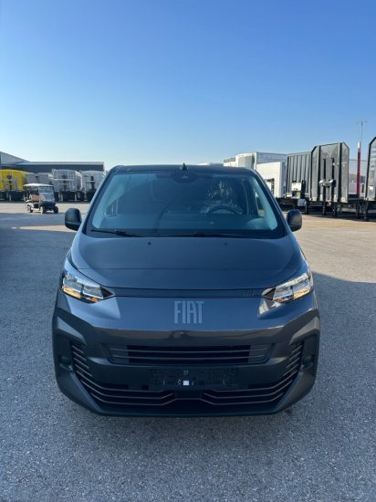 Fiat Scudo Maxi BlueDHi 120 6-Gang - Furgón: foto 2 Fiat Scudo Maxi BlueDHi 120 6-Gang - Furgón: foto 2