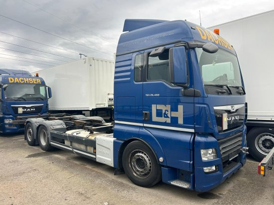 MAN TGX 26.440 XLX 6x2 Liftachse,  Euro 6, Motorschaden, engine damage! - Camión portacontenedore/ Intercambiable: foto 1 MAN TGX 26.440 XLX 6x2 Liftachse,  Euro 6, Motorschaden, engine damage! - Camión portacontenedore/ Intercambiable: foto 1