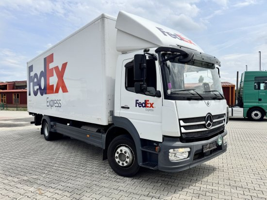Mercedes-Benz Atego 1224 Koffer mit Hebebühne - Camión caja cerrada: foto 3 Mercedes-Benz Atego 1224 Koffer mit Hebebühne - Camión caja cerrada: foto 3