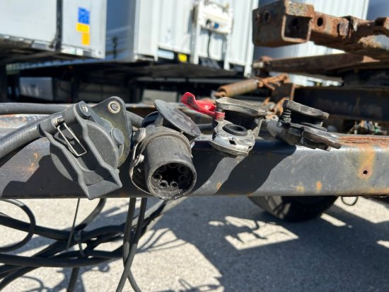 Renders Standard-Lafette BDF, BPW-Achsen - Remolque portacontenedore/ Intercambiable: foto 5 Renders Standard-Lafette BDF, BPW-Achsen - Remolque portacontenedore/ Intercambiable: foto 5