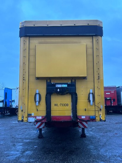 Schwarzmüller ,Fahrzeugtransporter, Mulde + Hubdach, Edscha-Verdeck, Auffahrtsrampen - Semirremolque lona: foto 2 Schwarzmüller ,Fahrzeugtransporter, Mulde + Hubdach, Edscha-Verdeck, Auffahrtsrampen - Semirremolque lona: foto 2