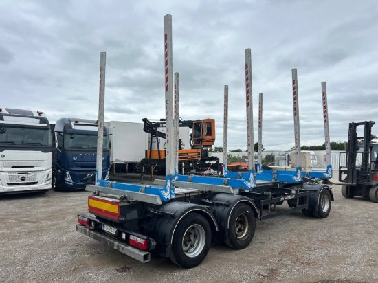 Schwarzmüller N-Serie 3-achs Holzanhänger 4 Rungenpaare - Remolque maderero: foto 4 Schwarzmüller N-Serie 3-achs Holzanhänger 4 Rungenpaare - Remolque maderero: foto 4