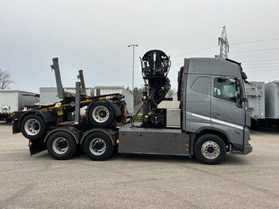 Volvo FH 16 650 6x4 Langholzzug + Doll M2K-9L Nachläufer mit Palfinger Epsilon S260C96, I-Shift, Retarder, - Camión forestal, Camión grúa: foto 4 Volvo FH 16 650 6x4 Langholzzug + Doll M2K-9L Nachläufer mit Palfinger Epsilon S260C96, I-Shift, Retarder, - Camión forestal, Camión grúa: foto 4