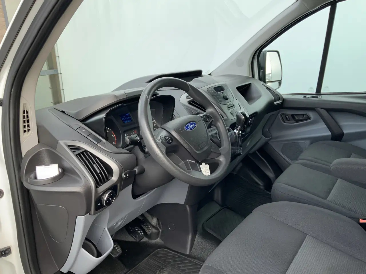 Ford Transit Custom 270 2.2 TDCI L1H1 Economy Edition Airco Cruise 3 Z - Furgón: foto 5 Ford Transit Custom 270 2.2 TDCI L1H1 Economy Edition Airco Cruise 3 Z - Furgón: foto 5