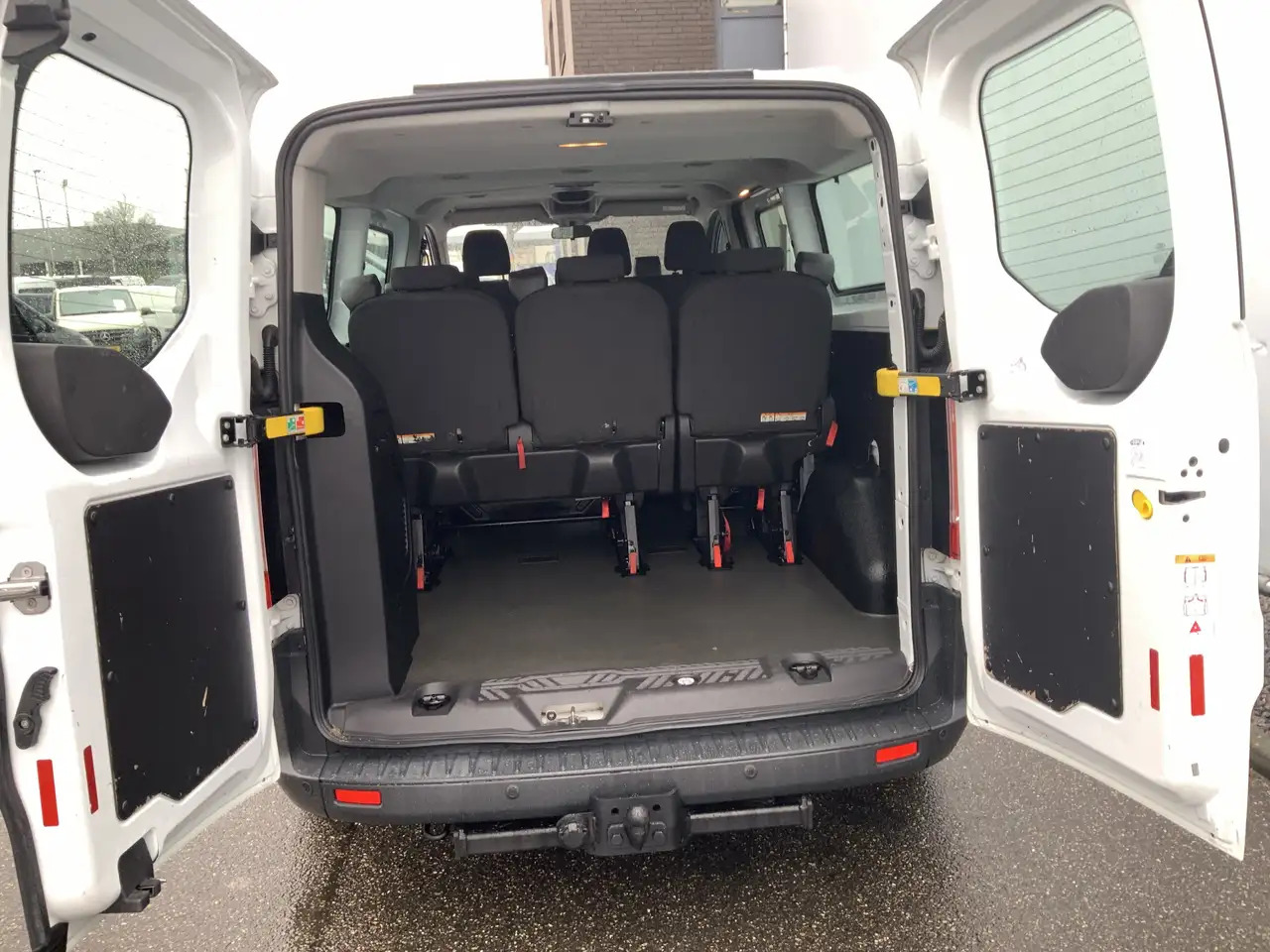 Furgoneta de pasajeros Ford Transit Custom 300 2.2 TDCI L2H1 (11000,- ex btw /ex bpm)Trend: foto 9