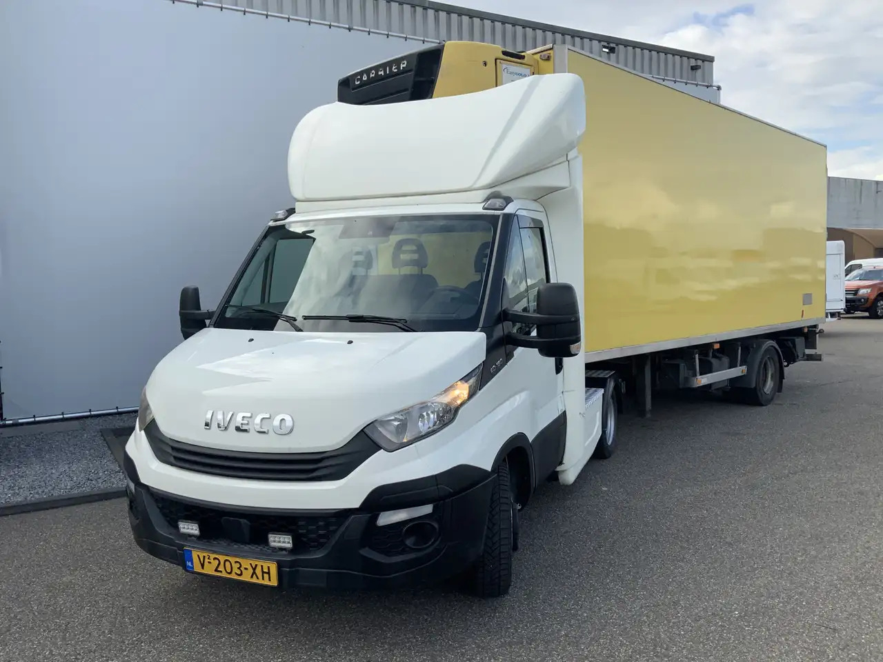 Iveco 40C18 B.E Trekker & Koel Trailer & Laadklep - Furgoneta frigorifica: foto 1 Iveco 40C18 B.E Trekker & Koel Trailer & Laadklep - Furgoneta frigorifica: foto 1