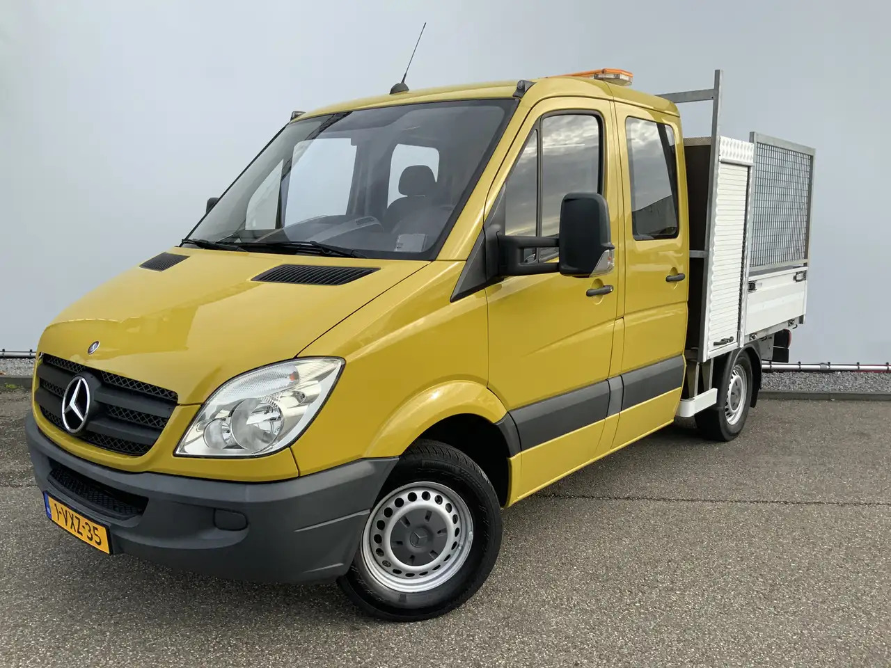 Mercedes-Benz Sprinter 213 2.2 CDI 325 Automaat DubCab Pick Up 5 Zits Tre - Furgoneta caja abierta, Furgoneta combi: foto 1 Mercedes-Benz Sprinter 213 2.2 CDI 325 Automaat DubCab Pick Up 5 Zits Tre - Furgoneta caja abierta, Furgoneta combi: foto 1