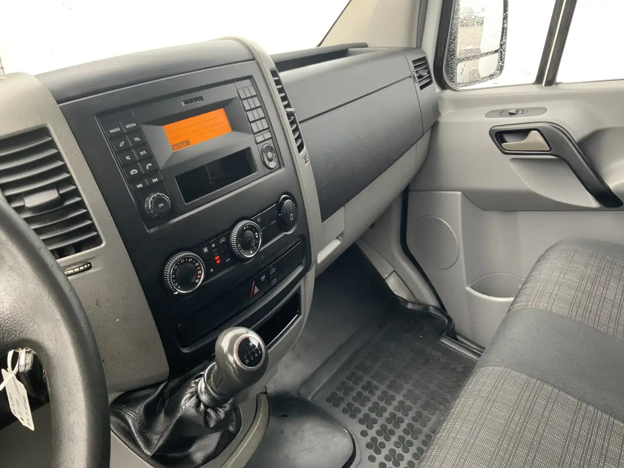 Mercedes-Benz Sprinter 313 2.2 CDI 325 L1 H2 Airco Cruise 3 Zits Trekhaak - Furgón: foto 5 Mercedes-Benz Sprinter 313 2.2 CDI 325 L1 H2 Airco Cruise 3 Zits Trekhaak - Furgón: foto 5