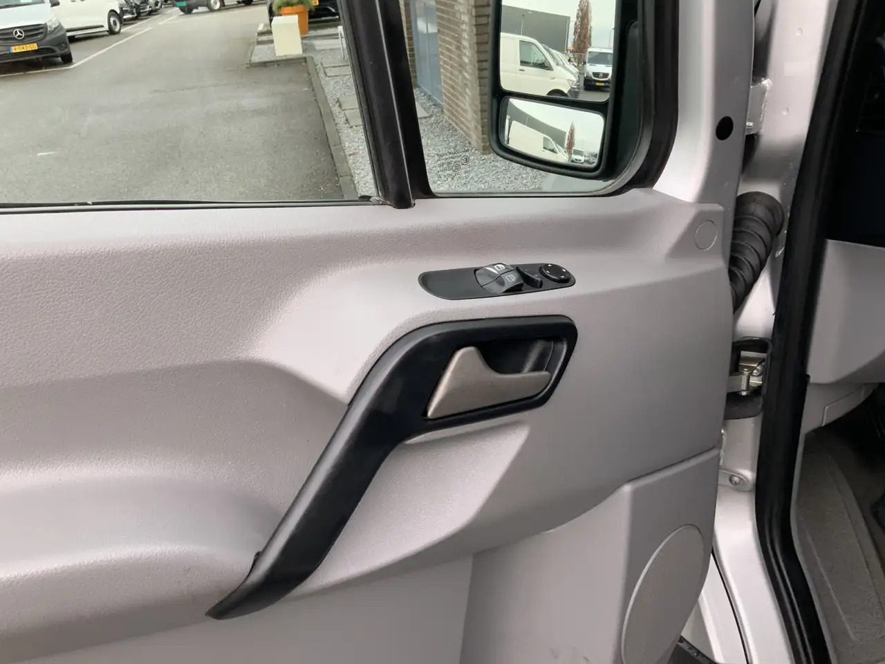 Mercedes-Benz Sprinter 313 2.2 CDI 366 HDAirco Alu Velg Side Bar Trekhaak - Furgón: foto 5 Mercedes-Benz Sprinter 313 2.2 CDI 366 HDAirco Alu Velg Side Bar Trekhaak - Furgón: foto 5