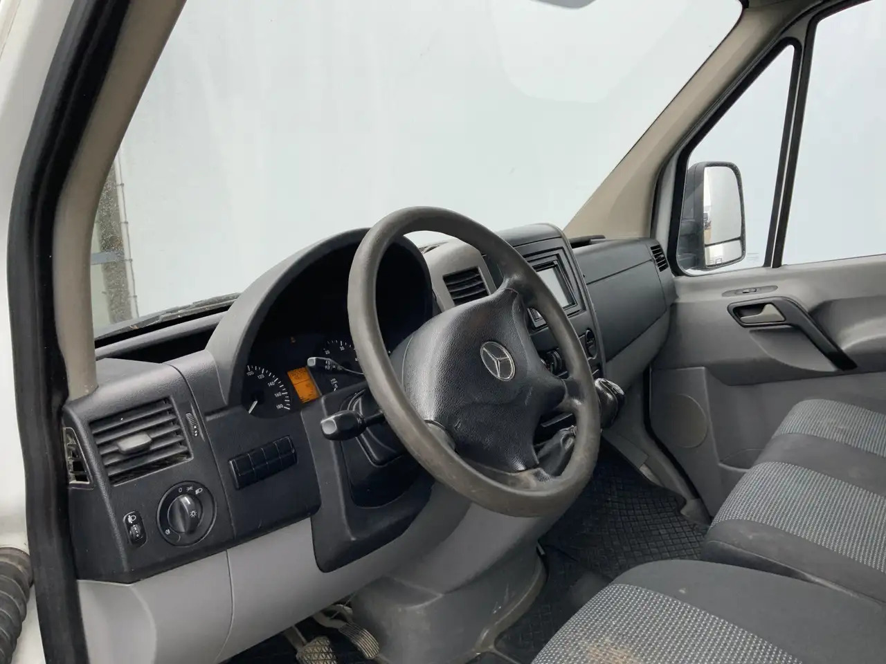 Mercedes-Benz Sprinter 513 2.2 CDI 432 Meubelbak & Deuren 3 Zits Cruise T - Furgoneta caja cerrada: foto 5 Mercedes-Benz Sprinter 513 2.2 CDI 432 Meubelbak & Deuren 3 Zits Cruise T - Furgoneta caja cerrada: foto 5