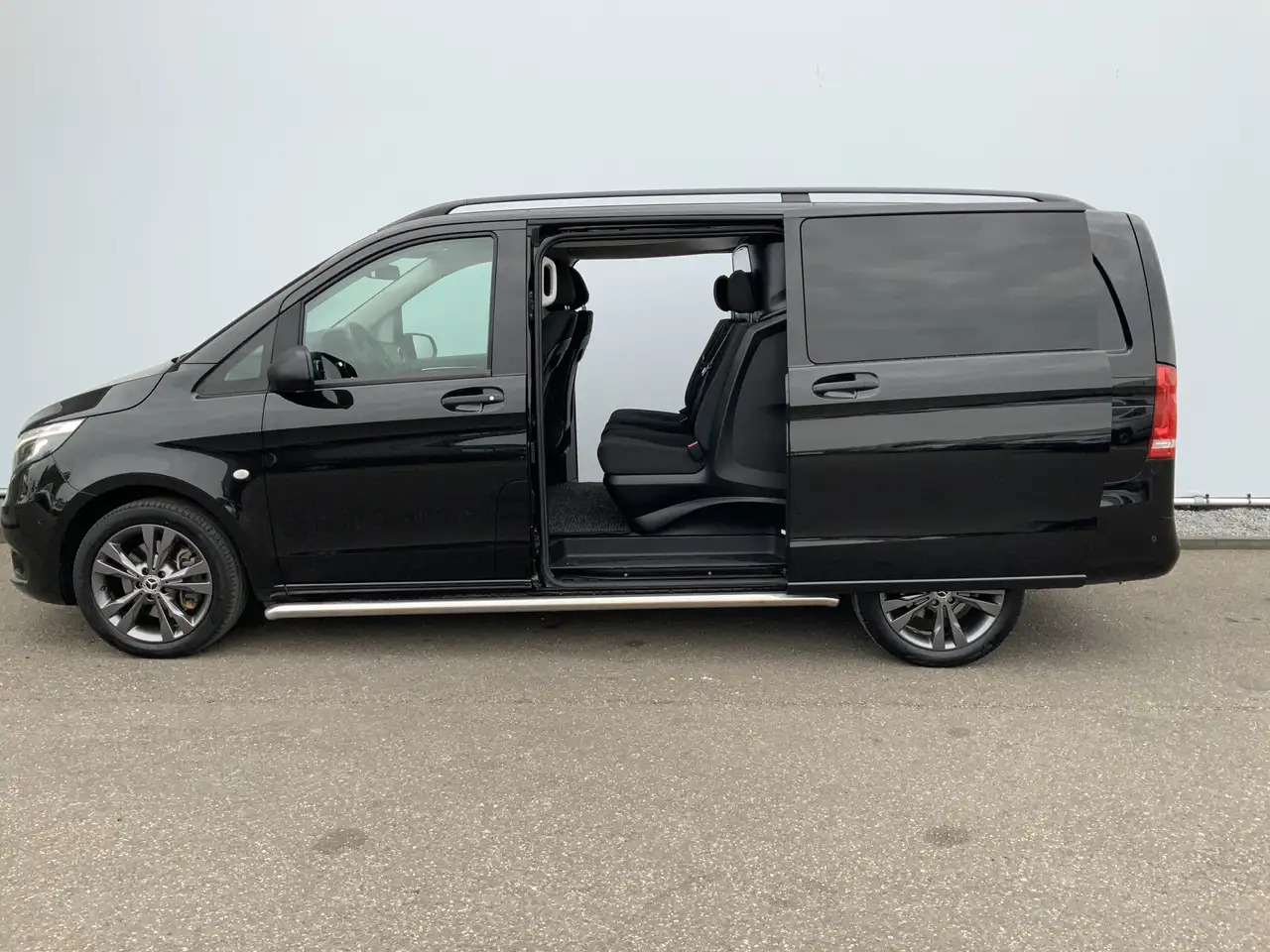 Mercedes-Benz Vito 119 CDI Lang Automaat Dub Cab Dub Schuifdeur Airco - Furgoneta combi: foto 4 Mercedes-Benz Vito 119 CDI Lang Automaat Dub Cab Dub Schuifdeur Airco - Furgoneta combi: foto 4