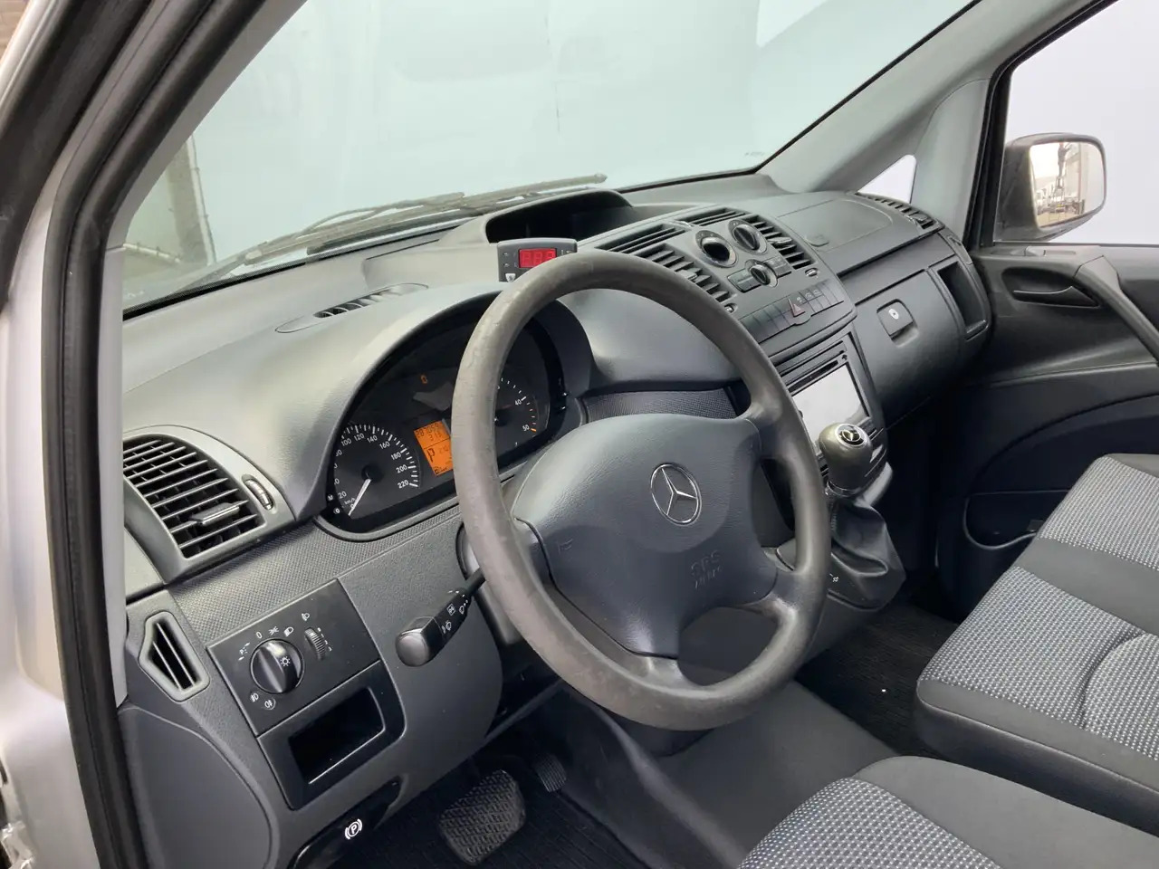 Furgoneta frigorifica Mercedes-Benz Vito 122 CDI Automaat Koel Auto werkt 100 % 0.gr Airco: foto 6