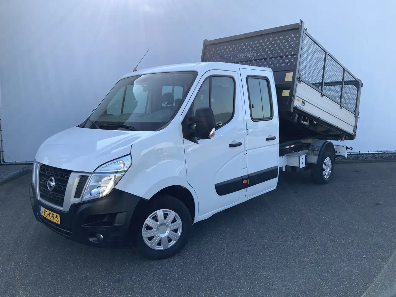 Nissan NV400 2.3 dCi L3H1 Dub Cab 3 Zijde Kipper Airco Bakmaat - Furgoneta basculante: foto 1 Nissan NV400 2.3 dCi L3H1 Dub Cab 3 Zijde Kipper Airco Bakmaat - Furgoneta basculante: foto 1