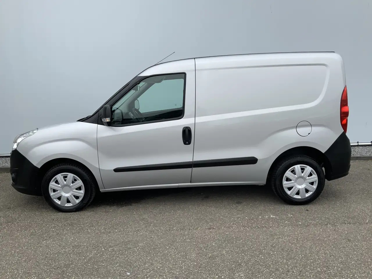 Opel Combo 1.3 CDTi L1H1 Edition Airco Euro 6 - Furgoneta pequeña: foto 3 Opel Combo 1.3 CDTi L1H1 Edition Airco Euro 6 - Furgoneta pequeña: foto 3