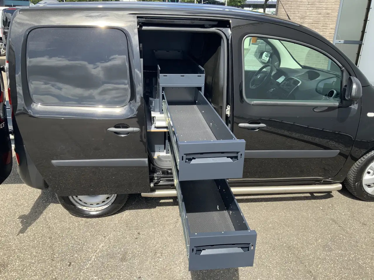 Renault Kangoo 1.5 dCi 90 Energy Comfort Plus .Sortimo Kasten Com - Furgoneta pequeña: foto 5 Renault Kangoo 1.5 dCi 90 Energy Comfort Plus .Sortimo Kasten Com - Furgoneta pequeña: foto 5