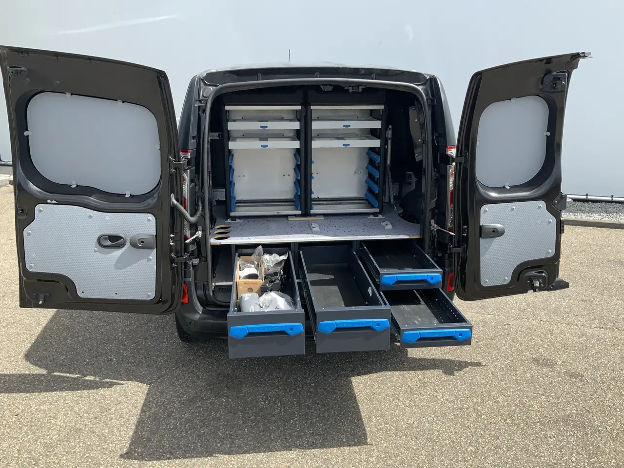 Renault Kangoo 1.5 dCi 90 Energy Comfort Plus .Sortimo Kasten Com - Furgoneta pequeña: foto 3 Renault Kangoo 1.5 dCi 90 Energy Comfort Plus .Sortimo Kasten Com - Furgoneta pequeña: foto 3