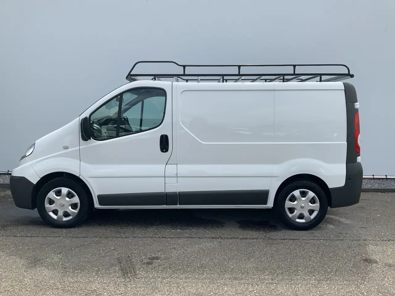 Renault Trafic 2.0 dCi T29 L1H1 Eco 3 Zits Imperiaal Trekhaak 200 - Furgón: foto 3 Renault Trafic 2.0 dCi T29 L1H1 Eco 3 Zits Imperiaal Trekhaak 200 - Furgón: foto 3