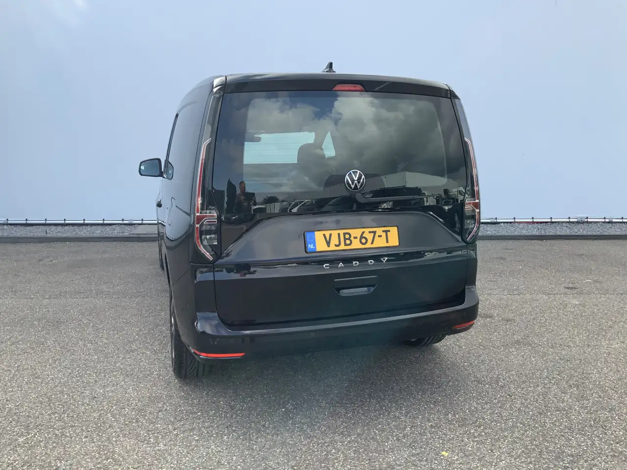Volkswagen Caddy Cargo 2.0 TDI 1st Edition Automaat Airco Cruise Le - Furgoneta pequeña: foto 2 Volkswagen Caddy Cargo 2.0 TDI 1st Edition Automaat Airco Cruise Le - Furgoneta pequeña: foto 2