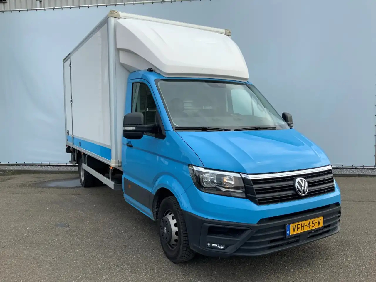 Volkswagen Crafter 35 2.0 TDI L4 Meubelbak & Lift Automaat Airco Crui - Furgoneta caja cerrada: foto 2 Volkswagen Crafter 35 2.0 TDI L4 Meubelbak & Lift Automaat Airco Crui - Furgoneta caja cerrada: foto 2