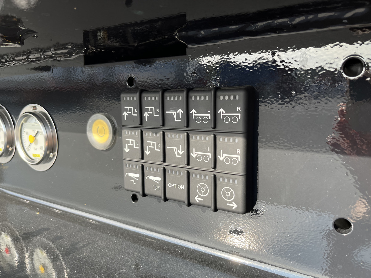 Doll 2-Achs-Tiefbett-Sattelauflieger Pantherfahrwerk - Semirremolque góndola rebajadas: foto 4 Doll 2-Achs-Tiefbett-Sattelauflieger Pantherfahrwerk - Semirremolque góndola rebajadas: foto 4