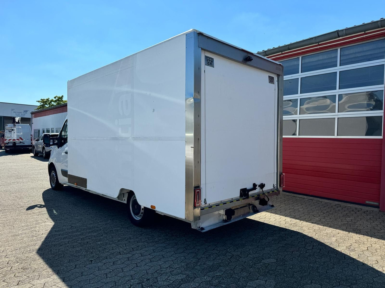 Furgoneta caja cerrada Renault Master Koffer mit Auffahrrampe 1200kg Nutzlast: foto 6 Furgoneta caja cerrada Renault Master Koffer mit Auffahrrampe 1200kg Nutzlast: foto 6