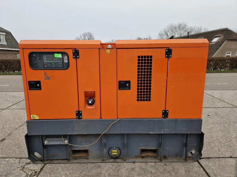 Atlas-Copco QAS60 60kVA met Leroy Somer generator - Generador industriale: foto 1 Atlas-Copco QAS60 60kVA met Leroy Somer generator - Generador industriale: foto 1