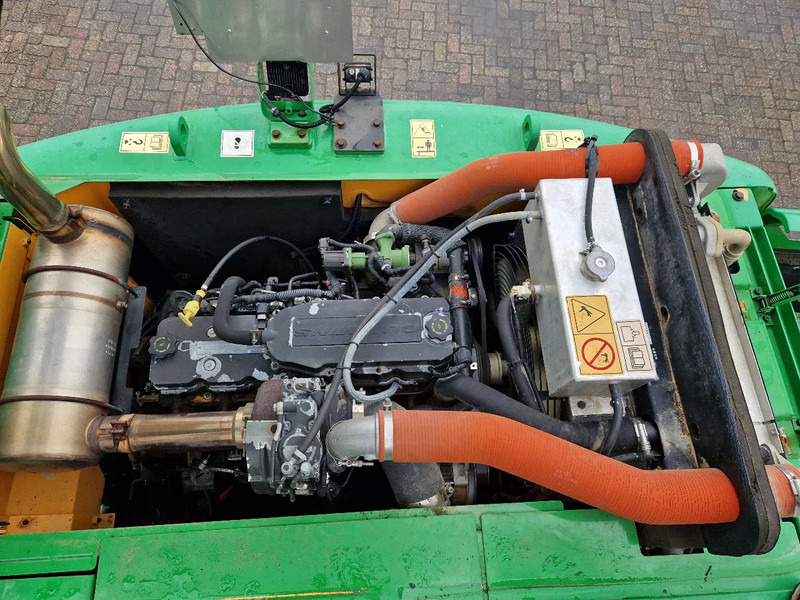 Excavadora de ruedas Hyundai Robex 160W-9A met 6-cilinder Cummins motor: foto 5