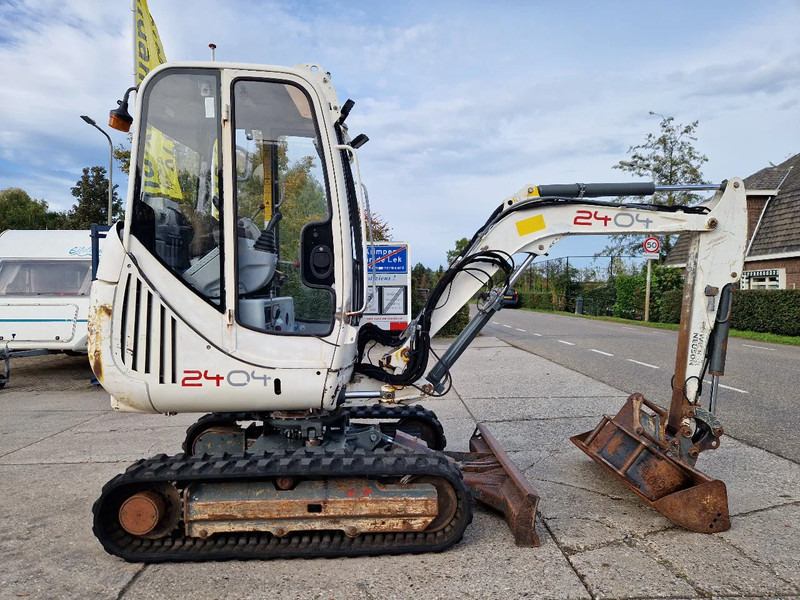WACKER NEUSON 2404RD, kan op een berghelling draaien - Miniexcavadora: foto 4 WACKER NEUSON 2404RD, kan op een berghelling draaien - Miniexcavadora: foto 4