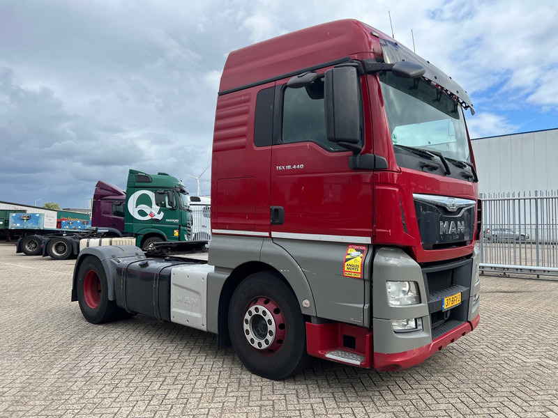 MAN TGX 18.440 - ADR - Cabeza tractora: foto 3 MAN TGX 18.440 - ADR - Cabeza tractora: foto 3
