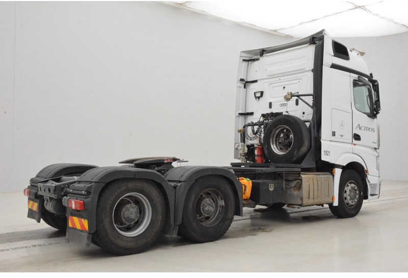 Mercedes-Benz Actros 2645 - 6x4 "NON-EU" - Cabeza tractora: foto 5 Mercedes-Benz Actros 2645 - 6x4 "NON-EU" - Cabeza tractora: foto 5
