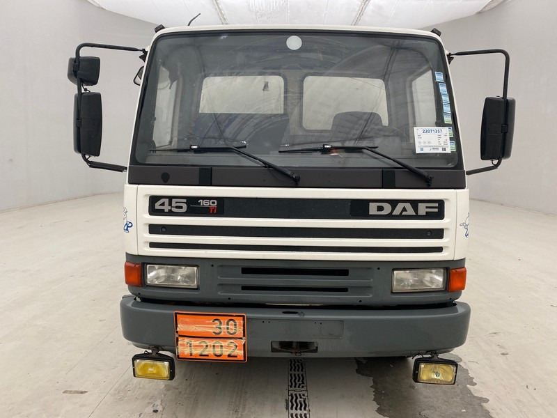 DAF 45.160 ATi - Camión cisterna: foto 2 DAF 45.160 ATi - Camión cisterna: foto 2