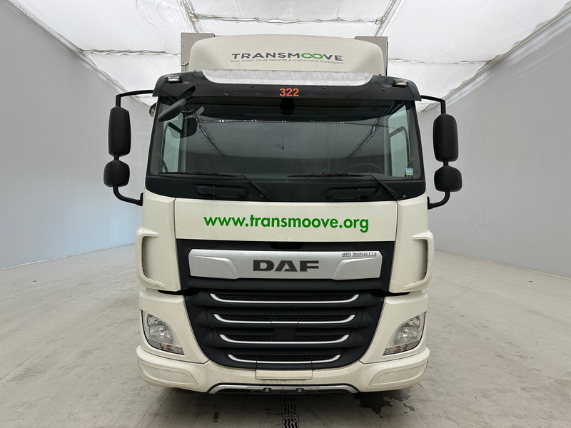 DAF CF 230 - Camión caja cerrada: foto 2 DAF CF 230 - Camión caja cerrada: foto 2