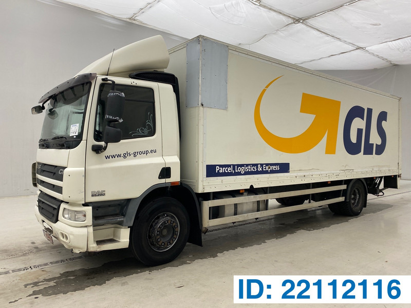 DAF CF65.250 - Camión caja cerrada: foto 1 DAF CF65.250 - Camión caja cerrada: foto 1