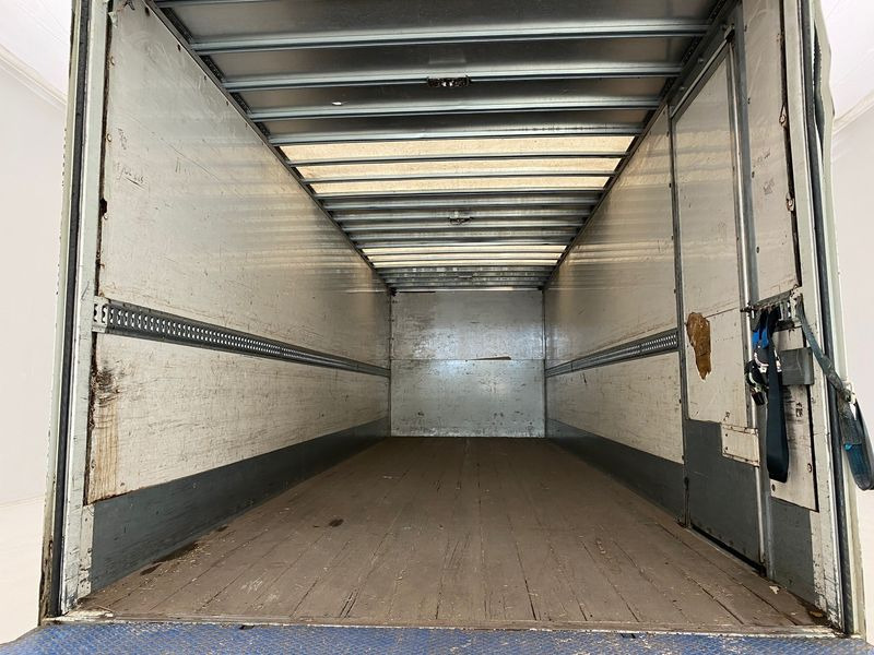 Camión caja cerrada DAF CF65.250: foto 7