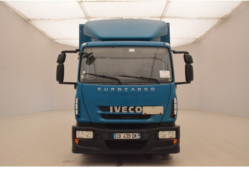 Iveco Eurocargo 120E18 - Camión caja cerrada: foto 2 Iveco Eurocargo 120E18 - Camión caja cerrada: foto 2